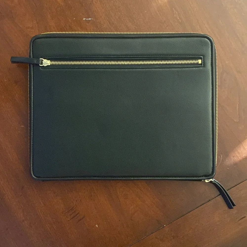 Black Zippered Laptop Sleeve